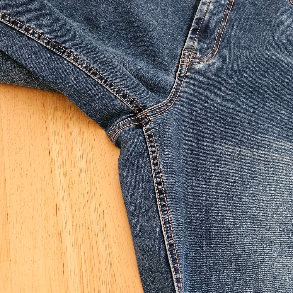 Frye High Rise Amari Medium Wash Roll Cuff Jeans 1859395 size 12/31 EUC - Picture 10 of 10
